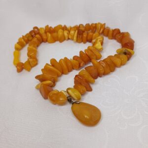 Бусы винтажные из натурального янтаря с подвеской