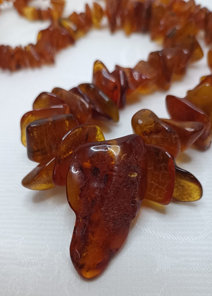 Винтажные бусы из натурального янтаря