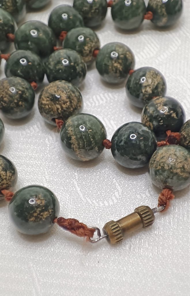 Бусы из натурального камня, СССР