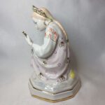 Статуэтка фарфоровая "Малахитовая шкатулка" ("Танюшка и тятино подаренье"), автор О.М.Богданова, Ленинградский завод фарфоровых изделий (ЛЗФИ), 1956 1967гг.