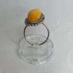 Кольцо винтажное, мельхиор, янтарь