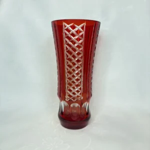 Ваза для цветов с геометрическим декором рубинового оттенка, стекло, СССР, 1960 1990гг