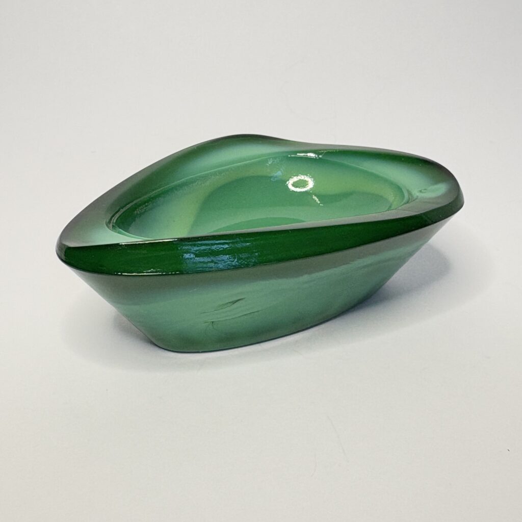 Бижутерница, малахитовое стекло, Богемия, Чехословакия