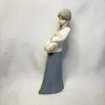 Статуэтка "Девочка со щенком", casades (Касадес), Испания