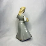 Статуэтка "Девушка с пивными кружками", Рижский ФФЗ