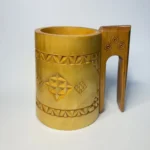 Резная деревянная кружка для пива