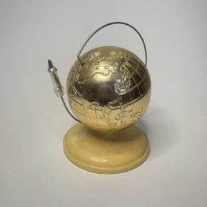 Сувенир настольный "День космонавтики (Глобус)", СССР