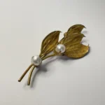 Винтажная брошь с жемчугом