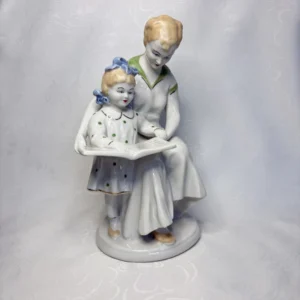 Статуэтка "Первая буква", фарфор, Полонский ЗХК, СССР