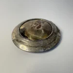 Старинная пудреница, яшма, металл